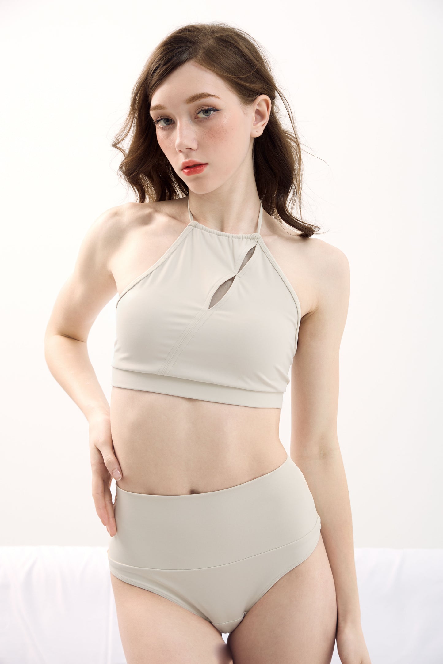 Ivy Pole Wear - White Dove
