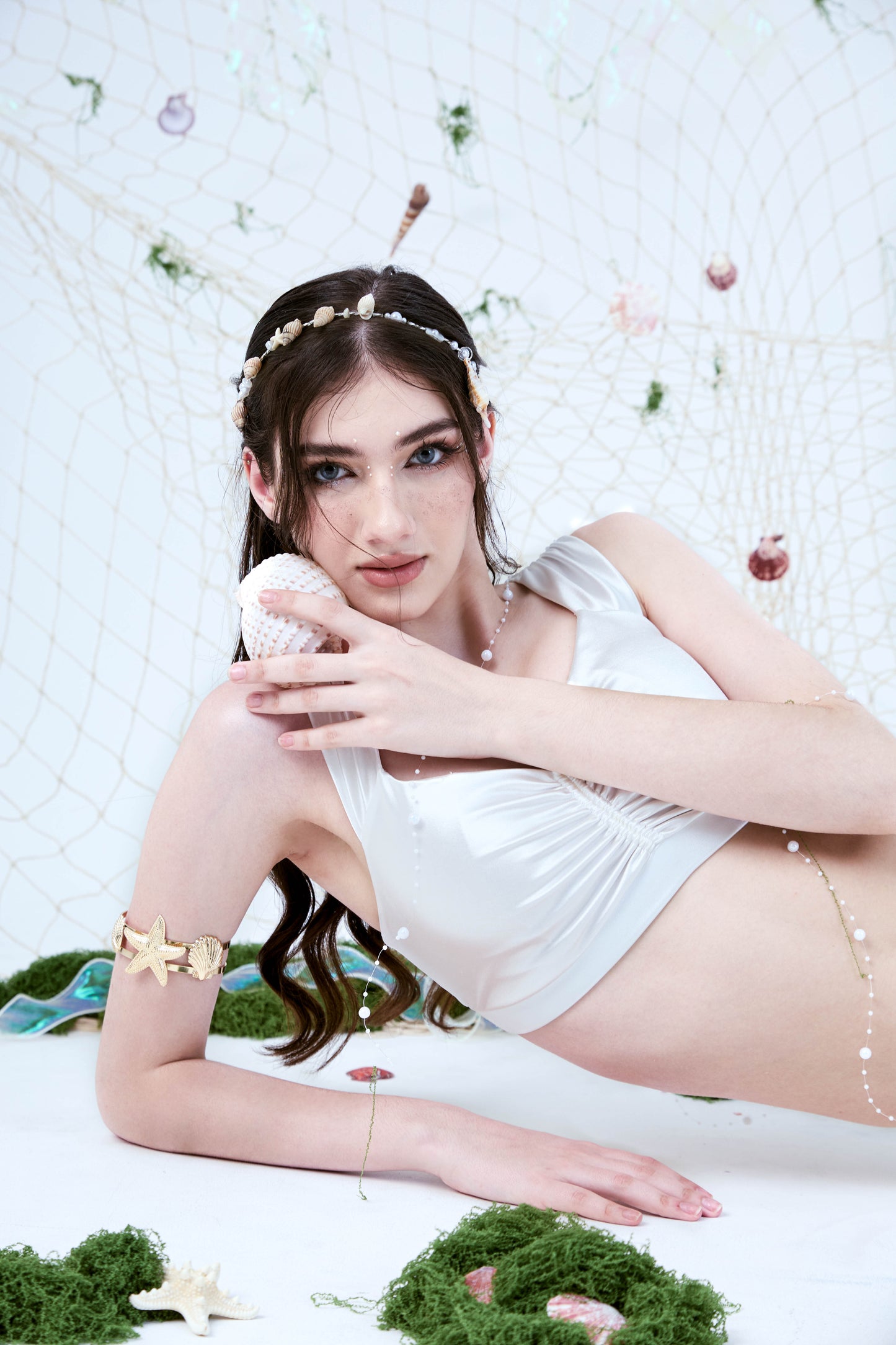 Pearl Pole Wear - White